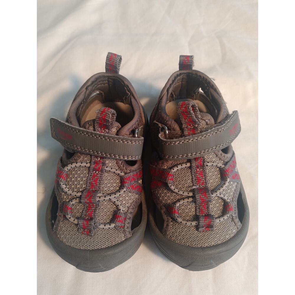 OshKosh Toddler Sandals Size 5 | Gray Red Closed Toe Fisherman Style Shoes